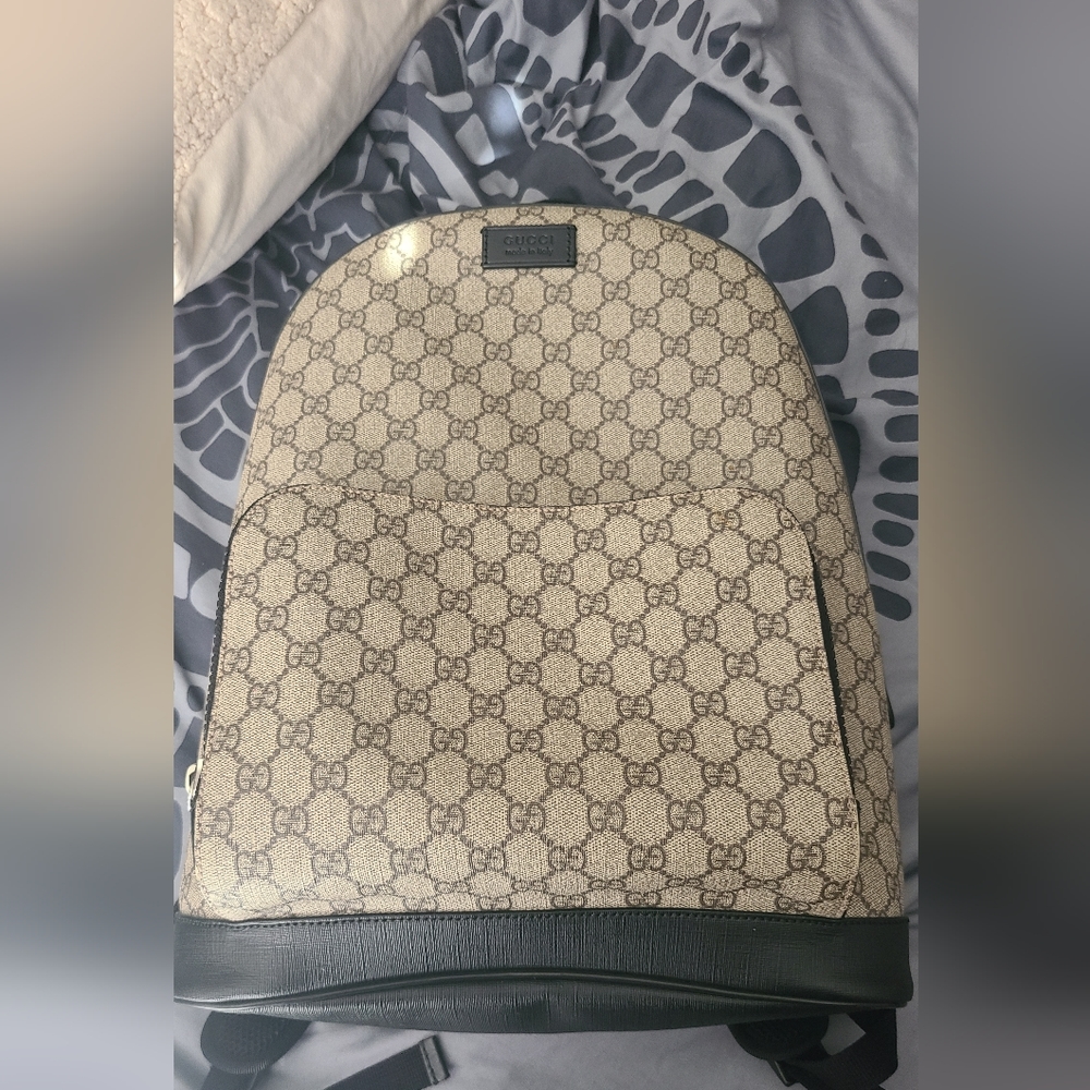 gucci backpack men's regular size beige